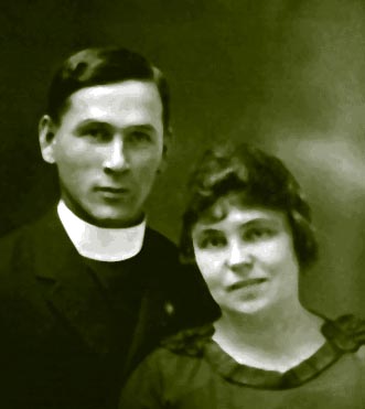 Rev. & Mrs Walls, T'dad bound, 1923